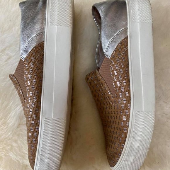 Vince Camuto loafer sneaker, size 7.5 - Picture 6 of 12